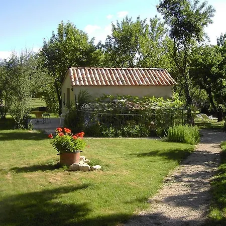 Maison d'hôtes Les Maisons De Chante Oiseau Sigonce