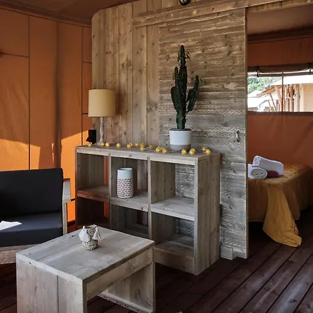 Les Maisons De Chante Oiseau