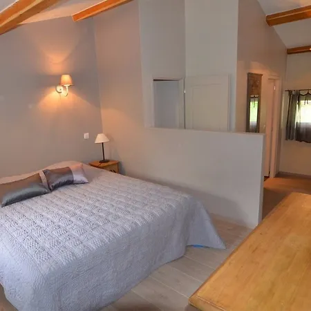 Les Maisons De Chante Oiseau Maison d'hôtes Sigonce