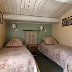 Gasthof Les Maisons De Chante Oiseau