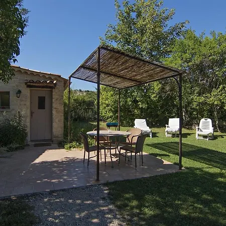 Guest house Les Maisons De Chante Oiseau