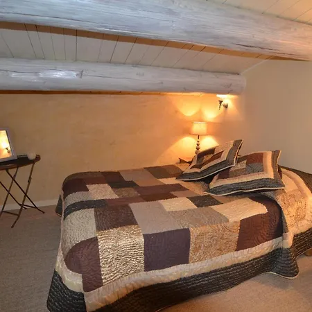 Les Maisons De Chante Oiseau Maison d'hôtes 3*