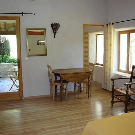 Les Maisons De Chante Oiseau