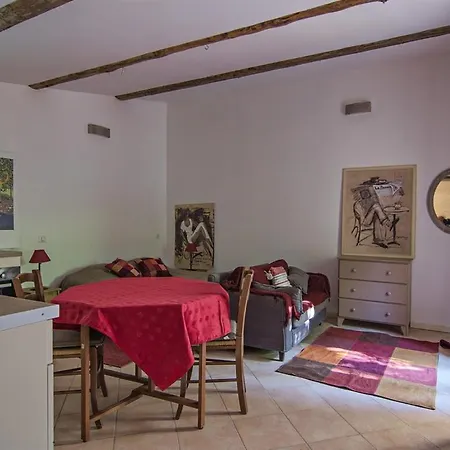 Гостевой дом Les Maisons De Chante Oiseau