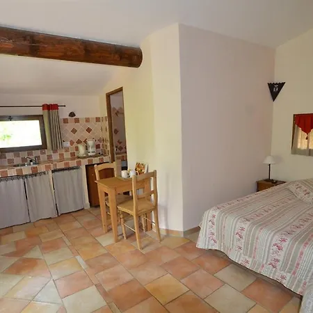 Les Maisons De Chante Oiseau Sigonce