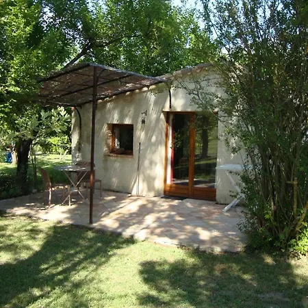 Les Maisons De Chante Oiseau Гостевой дом