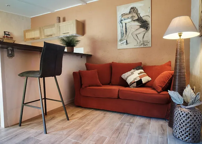 Les Maisons De Chante Oiseau 3* Sigonce