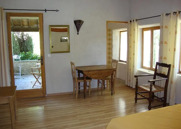 Les Maisons De Chante Oiseau