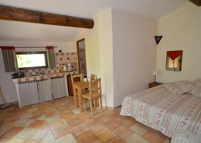 Les Maisons De Chante Oiseau Sigonce