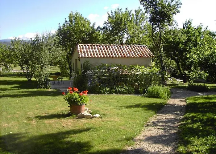 Guest house Les Maisons De Chante Oiseau Sigonce