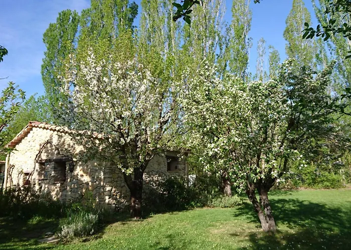 Guest house Les Maisons De Chante Oiseau Sigonce