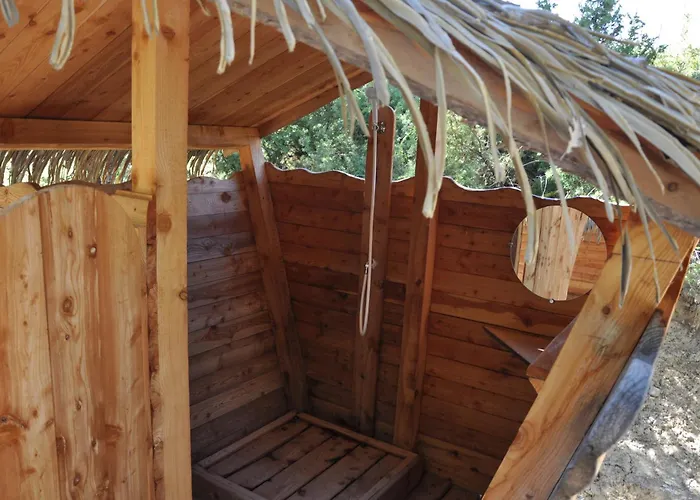 Guest house Les Maisons De Chante Oiseau Sigonce