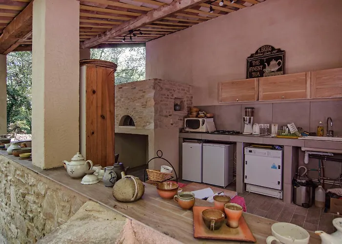 Guest house Les Maisons De Chante Oiseau 3*