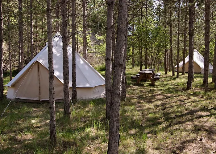 Guest house Les Maisons De Chante Oiseau
