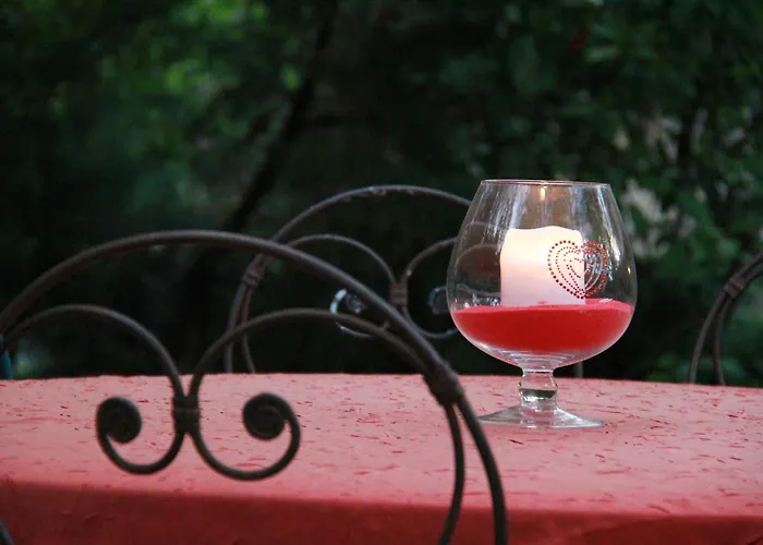 Guest house Les Maisons De Chante Oiseau Sigonce