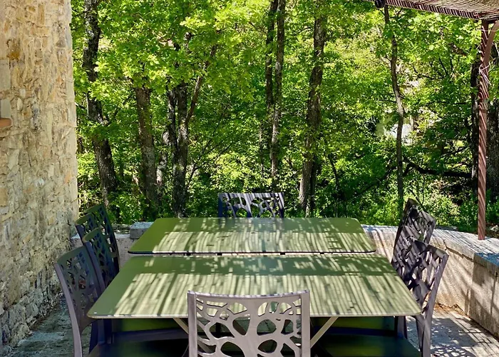 Les Maisons De Chante Oiseau