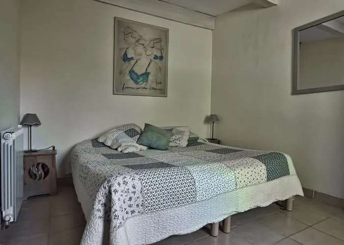 Guest house Les Maisons De Chante Oiseau Sigonce