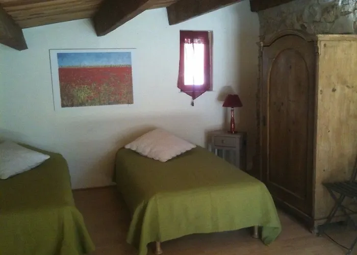 Les Maisons De Chante Oiseau 3*