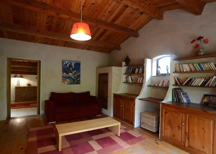 Les Maisons De Chante Oiseau Guest house Sigonce