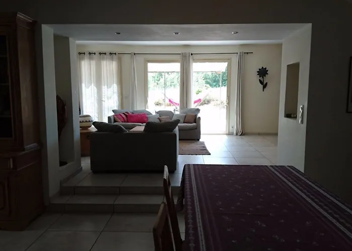 Les Maisons De Chante Oiseau Guest house 3*